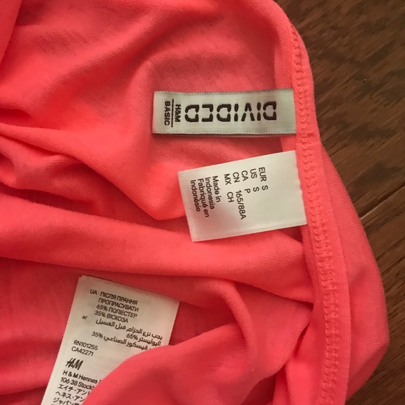 H&M spaghetti strap romper - Picture 3 of 3